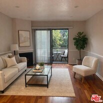 12211 Idaho Ave in Los Angeles, CA - Building Photo