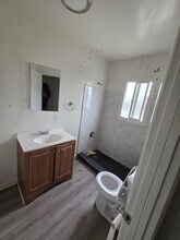 2760 E. 57th St. in Huntington Park, CA - Building Photo - Building Photo