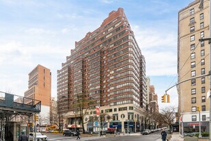The Bromley in New York, NY - Building Photo