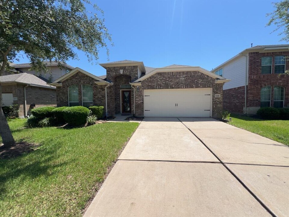 5306 Jay Thrush Dr in Richmond, TX - Building Photo
