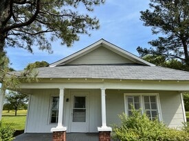 5018 Main St in Tupelo, MS - Building Photo