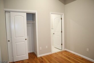 154 Garside St in Newark, NJ - Building Photo - Building Photo