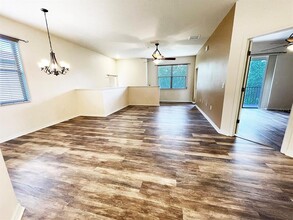 4218 Via Piedra Cir in Sarasota, FL - Building Photo - Building Photo