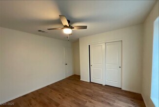413 Burgos Ave in North Las Vegas, NV - Building Photo - Building Photo