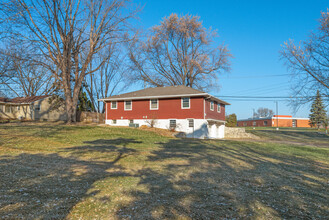 6525 Medicine Lake Rd in Minneapolis, MN - Building Photo - Building Photo