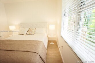 1611 Meridian Ave in Miami Beach, FL - Building Photo - Building Photo