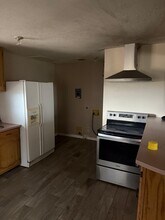 6 Louise Ln in Los Lunas, NM - Building Photo - Building Photo