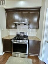 359 Kingbrook Dr in Ottawa, ON - Building Photo - Building Photo