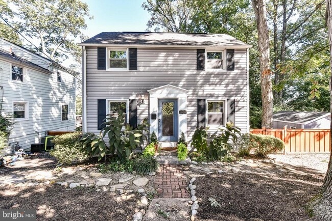 property at 1028 S Edison St