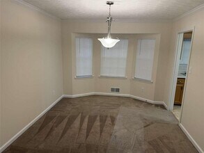 228 Solomon Dr in Ellenwood, GA - Building Photo - Building Photo