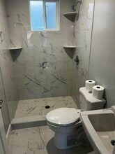 7814 Lindley Ave, Unit Junior ADU in Reseda, CA - Building Photo - Building Photo