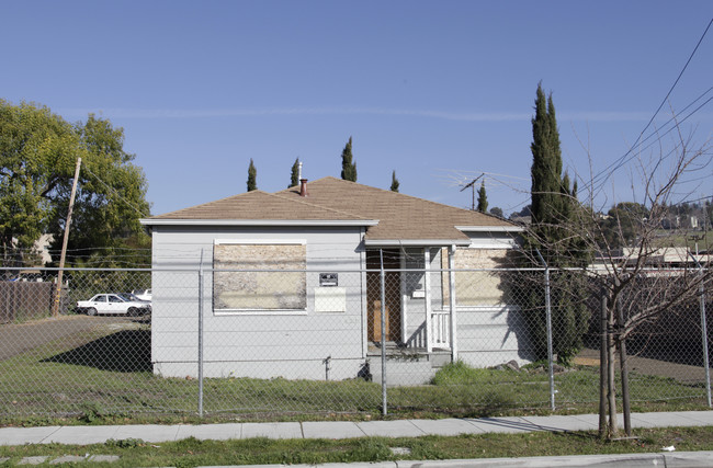 24700 Oneil Ave in Hayward, CA - Building Photo - Building Photo