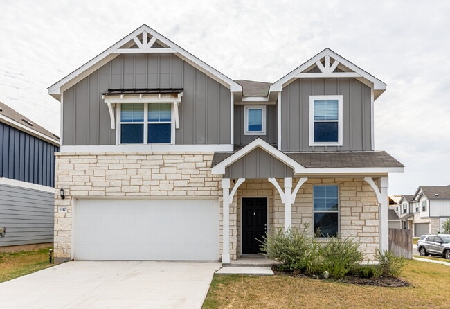 property at 817 Beacon Hts