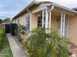 2018 W 108th St in Los Angeles, CA - Building Photo - Building Photo