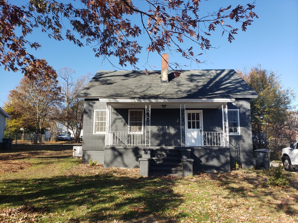 45 Duke St in Greenville, SC - Foto de edificio