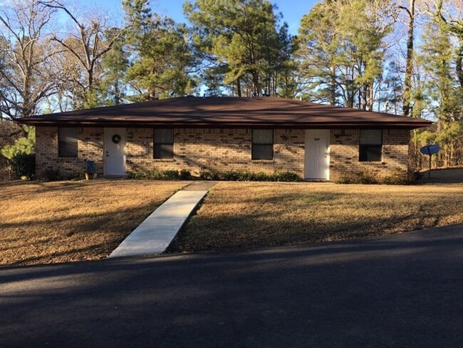 property at 812 Greenwood Dr