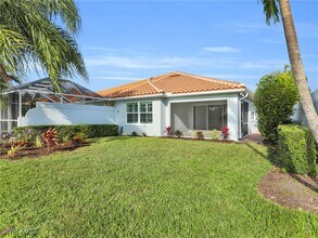 4231 Redonda Ln in Naples, FL - Building Photo - Building Photo