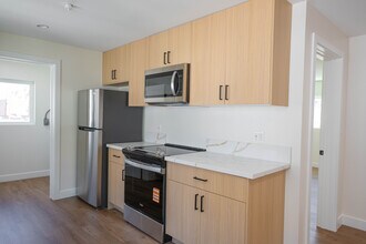 1034 Westmoreland Ave in Los Angeles, CA - Building Photo - Building Photo
