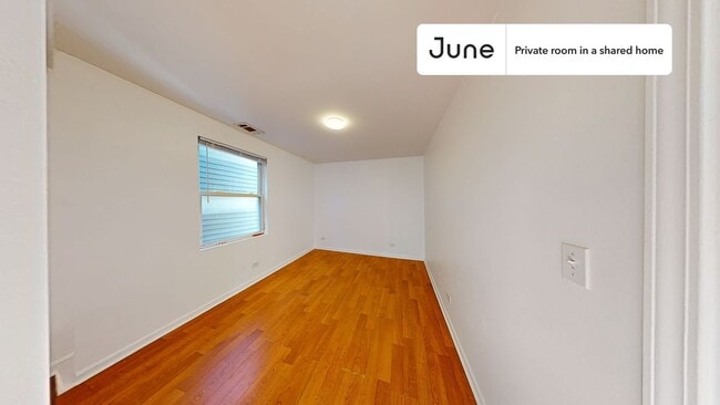 property at 1841 N Mozart St