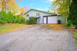 2396 Jasper St in Prince George, BC - Building Photo