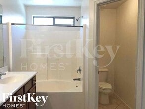 3813 E Parkview Dr in Gilbert, AZ - Building Photo - Building Photo