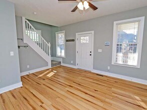 1576 Greenway Ave in Columbus, OH - Building Photo - Building Photo