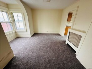 64 E 5th St in Oswego, NY - Building Photo - Building Photo