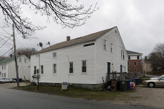 9 Winslow St in Westbrook, ME - Building Photo - Building Photo