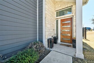 7301 Oberon St in Austin, TX - Building Photo - Building Photo