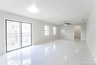 12 W Enfield Rd in Edinburg, TX - Building Photo - Building Photo
