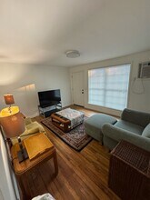 3301 Batavia St, Unit AptB in Nashville, TN - Building Photo - Building Photo