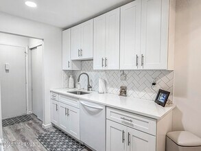 41 Meadow Green Cir in Englishtown, NJ - Building Photo - Building Photo