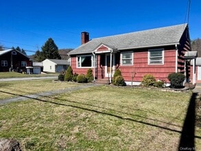 108 Kingston Ave in Port Jervis, NY - Building Photo - Building Photo