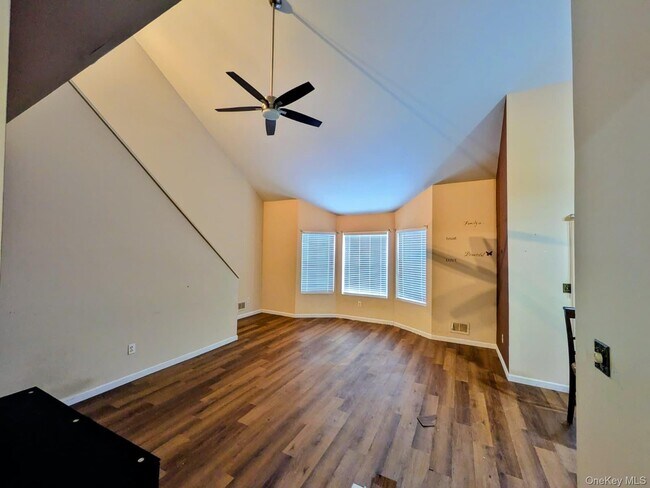 199 Ramapo Rd in West Haverstraw, NY - Building Photo - Building Photo