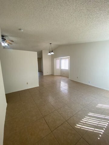 7889 S Solomon Ave in Tucson, AZ - Building Photo - Building Photo