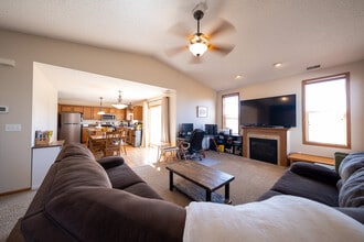 3292 Century Dr in Hastings, MN - Building Photo - Building Photo