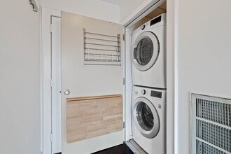 235 Ocean Pkwy in Brooklyn, NY - Building Photo - Building Photo