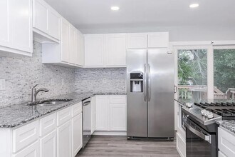 707 Chester Dr in Normal, IL - Foto de edificio - Building Photo