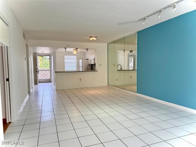 3910 Inverrary Blvd in Lauderhill, FL - Building Photo - Building Photo
