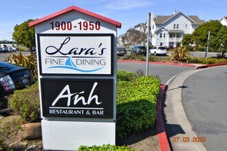 125 Schooner Ct in Richmond, CA - Building Photo - Building Photo