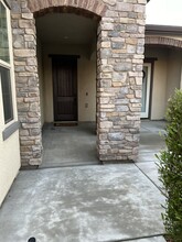 598 Crescent Ln in Madera, CA - Building Photo - Building Photo