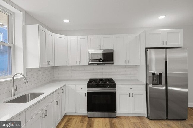 5860 Osage Ave in Philadelphia, PA - Building Photo - Building Photo