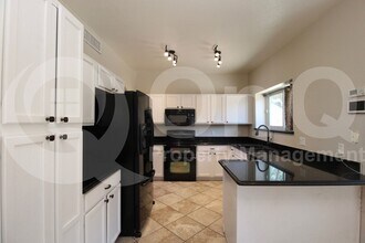 3845 W Charlotte Dr in Glendale, AZ - Building Photo - Building Photo