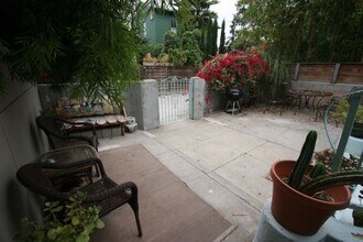 45 Ozone Ave in Venice, CA - Building Photo - Building Photo