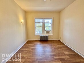 6900 N Lakewood Ave, Unit 1 in Chicago, IL - Building Photo - Building Photo