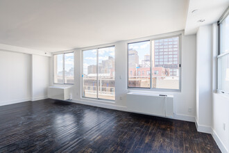 703 W 171st St in New York, NY - Foto de edificio - Interior Photo