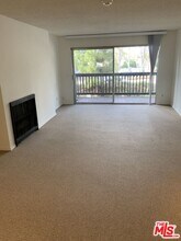 5109 Raintree Cir in Culver City, CA - Building Photo - Building Photo