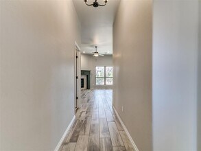 12028 Rockbed Dr in Yukon, OK - Building Photo - Building Photo