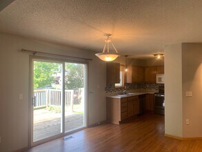 402 SE Orchid St in Ankeny, IA - Building Photo - Building Photo