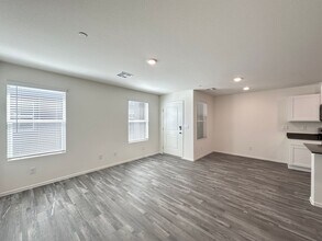 4912 Hunter Mesa Ave in Enterprise, NV - Building Photo - Building Photo